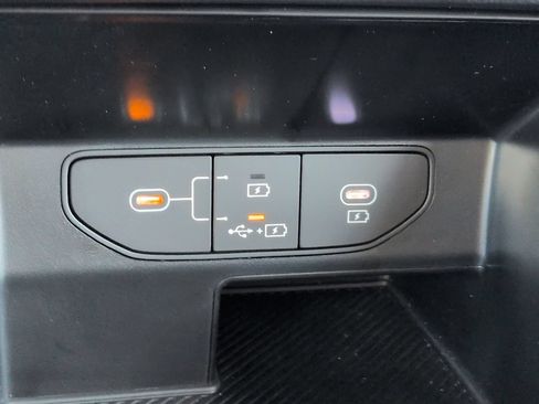 Used 2025 Kia Sorento LX FWD image 20
