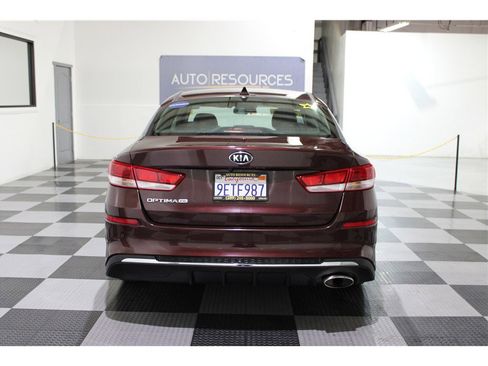 Used 2020 Kia Optima LX image 5