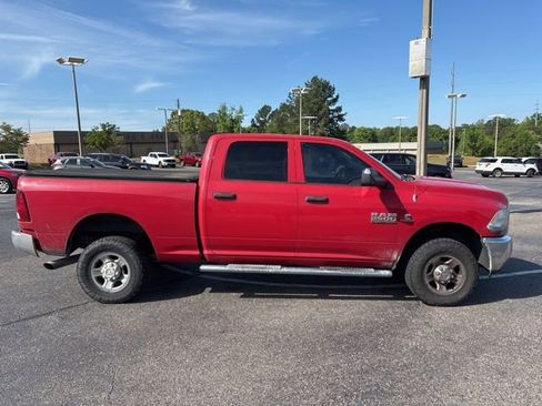 Used 2013 RAM 2500 Tradesman w/ Chrome Appearance Group AWD/4WD image 2