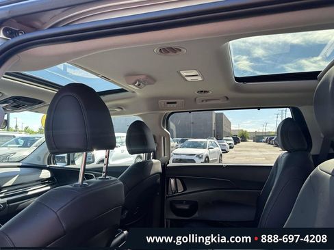 Certified 2026 Kia Carnival SX w/ SX Dark Edition Package FWD image 13