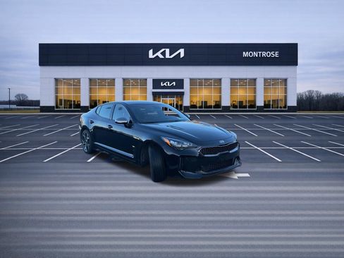 Used 2019 Kia Stinger GT image 3
