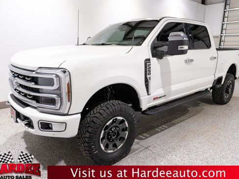 Used 2024 Ford F250 Platinum w/ Tremor Off-Road Package AWD/4WD image 2