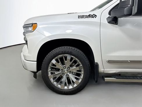 Used 2023 Chevrolet Silverado 1500 High Country w/ High Country Premium Package image 32