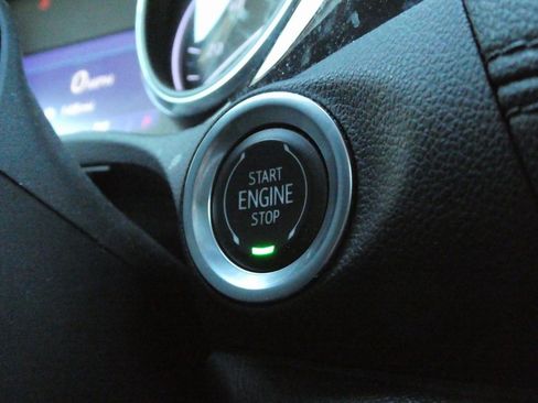 Used 2020 Buick Encore GX Preferred w/ Cold Weather Comfort Package image 9