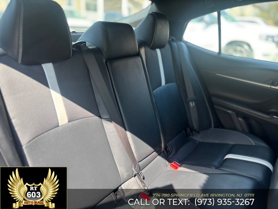 Used 2025 Toyota Camry SE FWD image 10