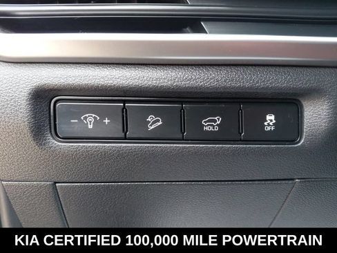 Certified 2024 Kia Telluride EX w/ EX Captain's Chair Package FWD image 19
