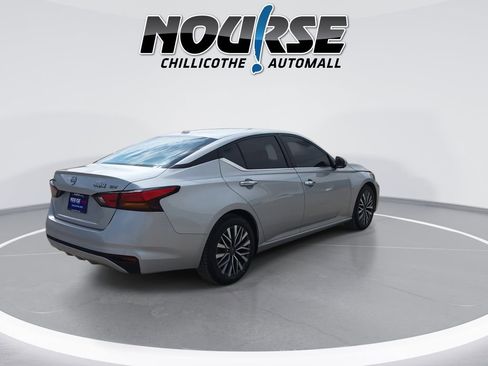 Used 2023 Nissan Altima 2.5 SV FWD image 8