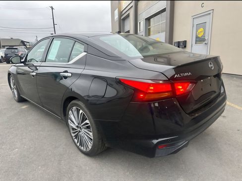 Used 2023 Nissan Altima 2.5 SL image 4