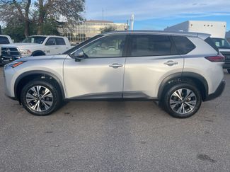 Used 2023 Nissan Rogue SV image 1