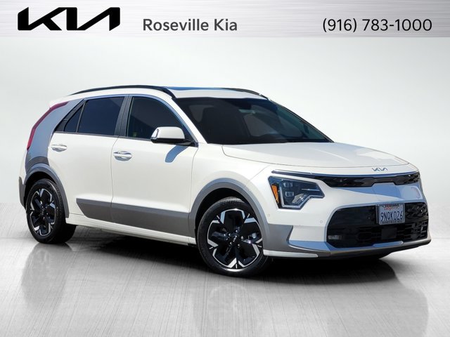 Certified 2024 Kia Niro Wave w/ Wave Preserve Package FWD image 1