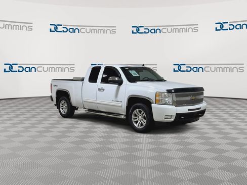 Used 2011 Chevrolet Silverado 1500 LTZ w/ LTZ Plus Package AWD/4WD image 2