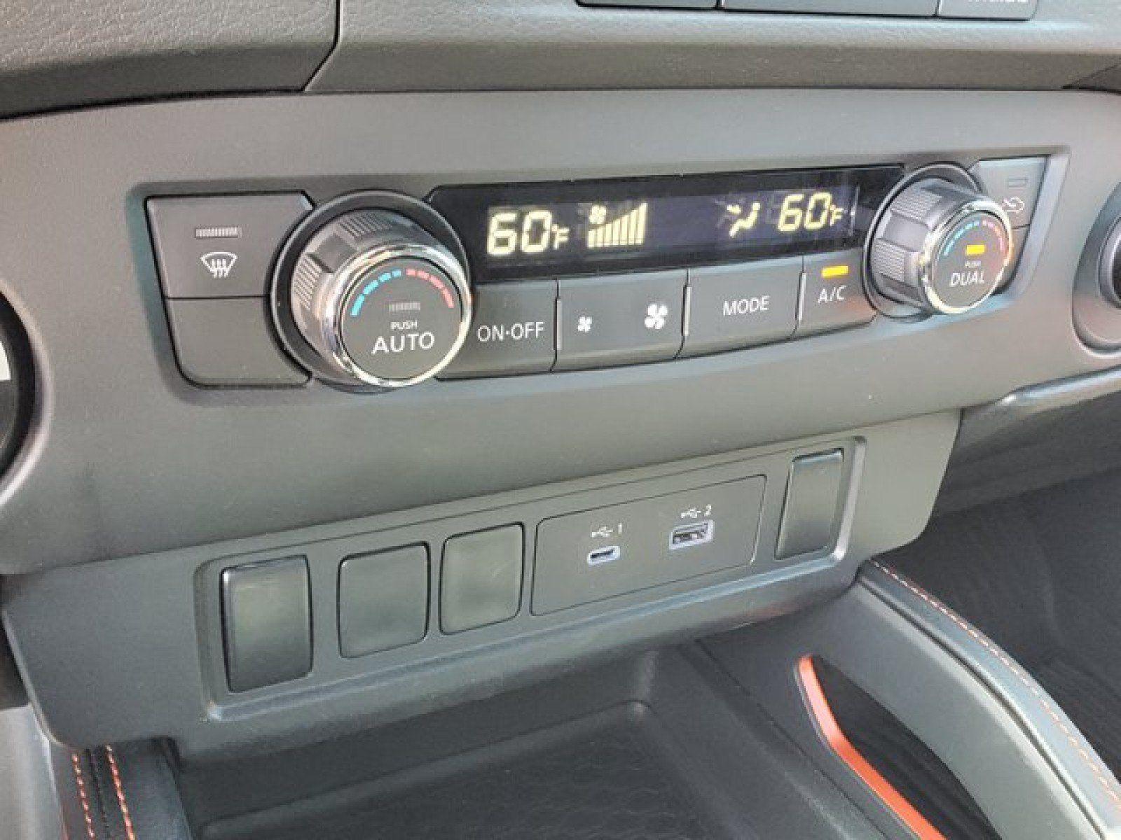Used 2024 Nissan Frontier PRO-4X w/ Off-Road Protection Package AWD/4WD image 23