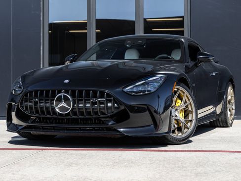 Used 2025 Mercedes-Benz AMG GT 63 image 1