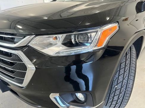 Used 2018 Chevrolet Traverse LT image 13