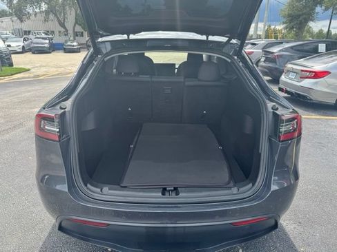 Used 2022 Tesla Model Y Performance AWD/4WD image 12