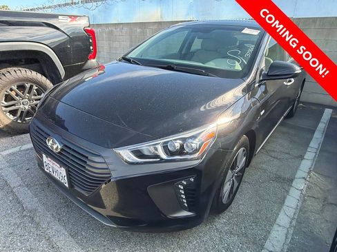 Used 2018 Hyundai Ioniq Limited FWD image 2