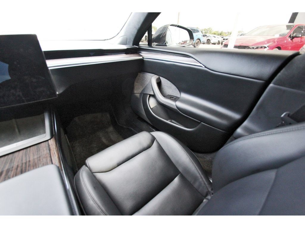 Used 2022 Tesla Model S AWD/4WD image 11