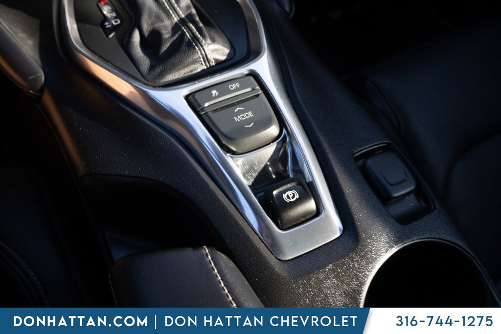 Used 2017 Chevrolet Camaro LT RWD image 11