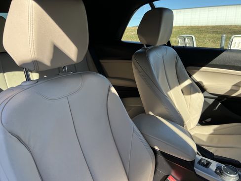 Used 2016 BMW M235i Convertible image 35