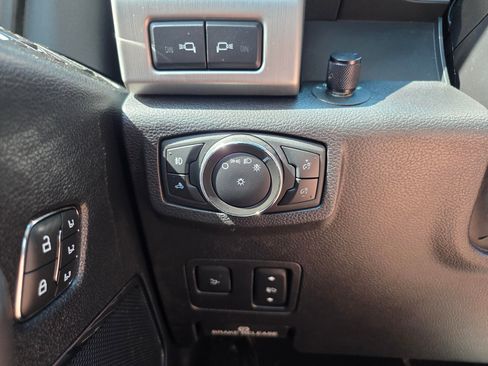 Used 2020 Ford F350 Platinum AWD/4WD image 22
