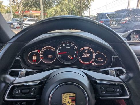 Used 2022 Porsche Panamera RWD image 51