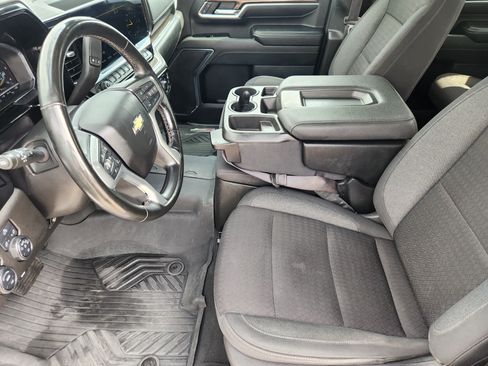 Used 2024 Chevrolet Silverado 2500 LT AWD/4WD image 12
