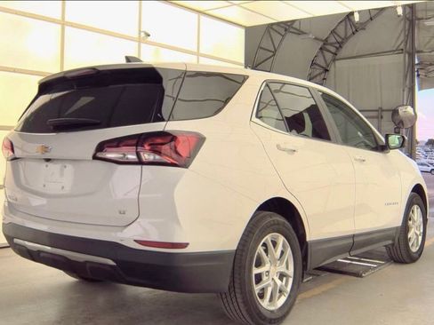 Used 2022 Chevrolet Equinox LT FWD image 3