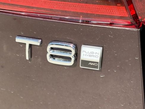 New 2026 Volvo XC60 T8 Ultra w/ Protection Package Premier image 8