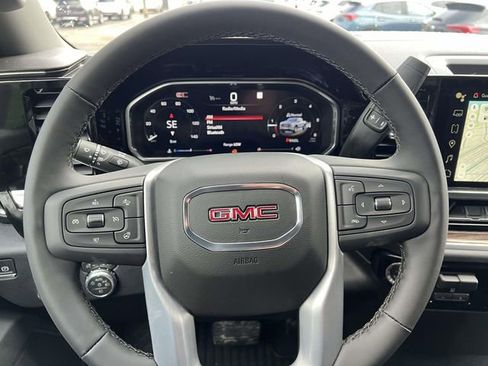 New 2026 GMC Sierra 1500 Elevation image 18