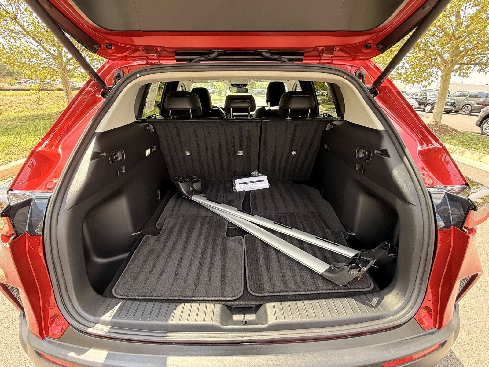 Used 2024 MAZDA CX-50 AWD 2.5 S w/ Cargo Package image 18