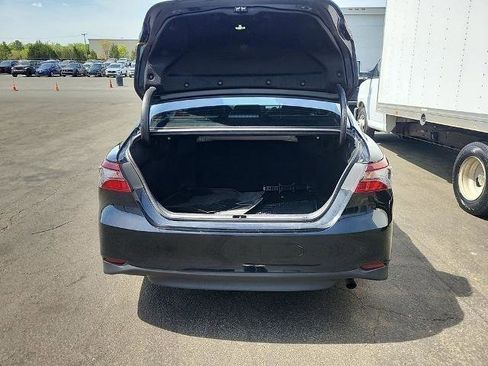 Used 2023 Toyota Camry LE FWD image 5