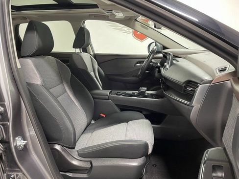 Used 2021 Nissan Rogue SV AWD/4WD image 23