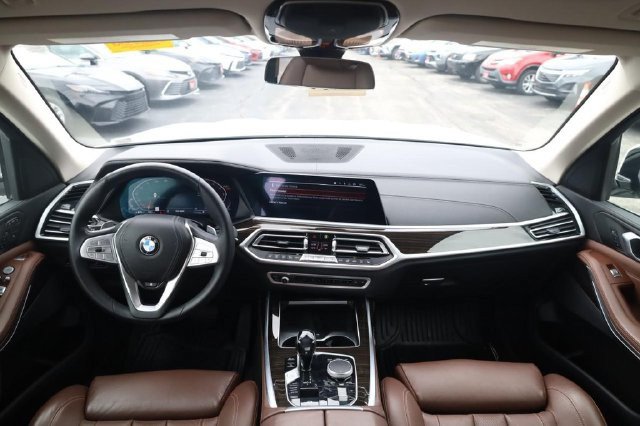 Used 2021 BMW X7 xDrive40i AWD/4WD image 6