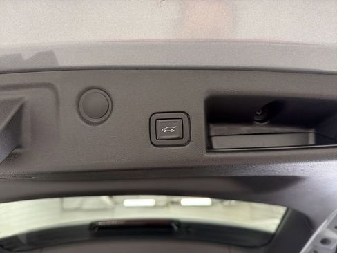 Certified 2024 Chevrolet Equinox LT w/ LPO, Floor Liner Package image 17