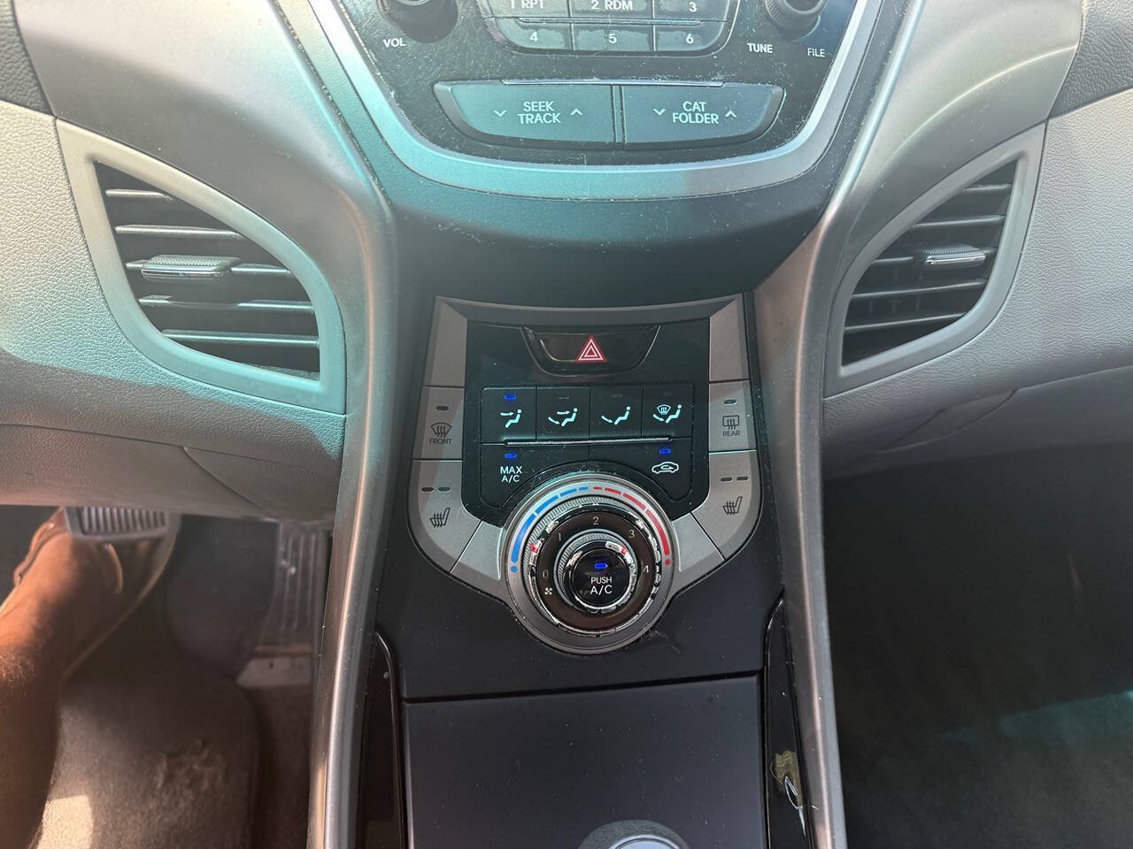 Used 2013 Hyundai Elantra GLS w/ Preferred Pkg FWD image 19