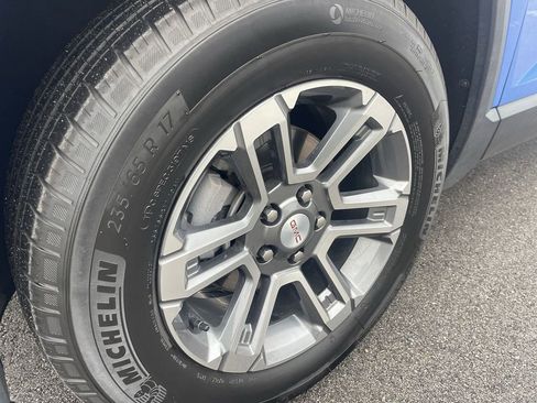 Used 2025 GMC Terrain Elevation image 10