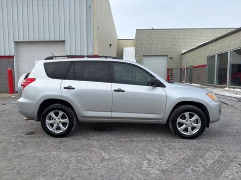 Used 2012 Toyota RAV4 4WD V6 w/ Tow Prep Pkg image 8