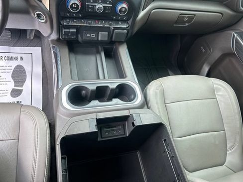 Used 2019 Chevrolet Silverado 1500 LTZ AWD/4WD image 15