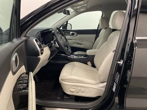 Used 2023 Kia Sorento SX Prestige image 8