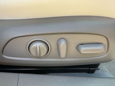 Used 2024 Chevrolet Malibu LT FWD image 34