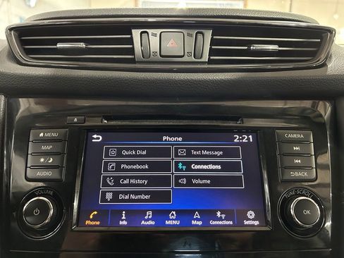 Used 2019 Nissan Rogue SL AWD/4WD image 34