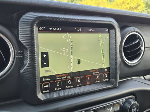 Used 2021 Jeep Wrangler Unlimited Sahara w/ Cold Weather Group AWD/4WD image 29