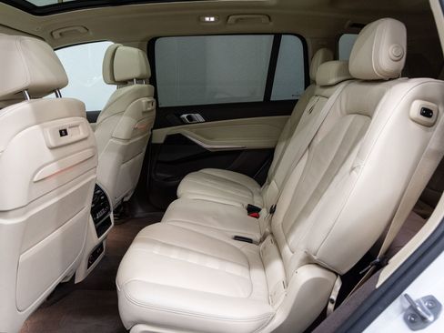 Used 2019 BMW X7 xDrive50i w/ Luxury Seating Package image 8