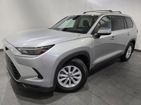 Used 2026 Toyota Grand Highlander XLE image 1