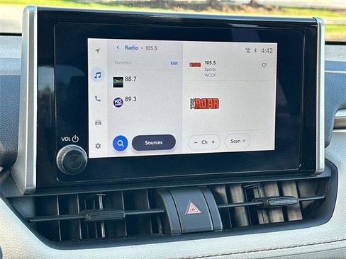 Certified 2024 Toyota RAV4 XLE image 21