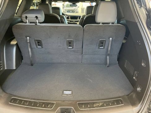 Used 2023 Buick Enclave Essence w/ Experience Buick Package AWD/4WD image 23