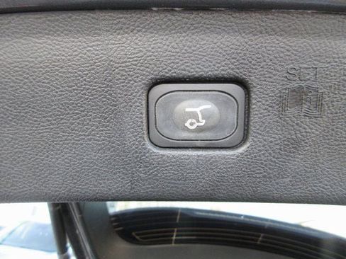 Used 2024 Ford Edge SEL w/ Sport Appearance Package image 26