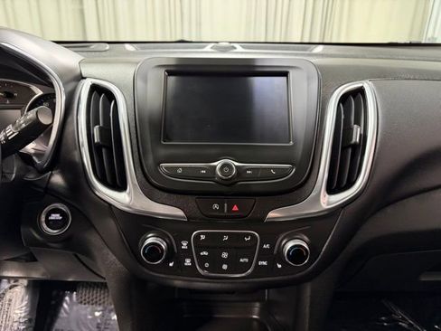 Used 2022 Chevrolet Equinox LT image 14