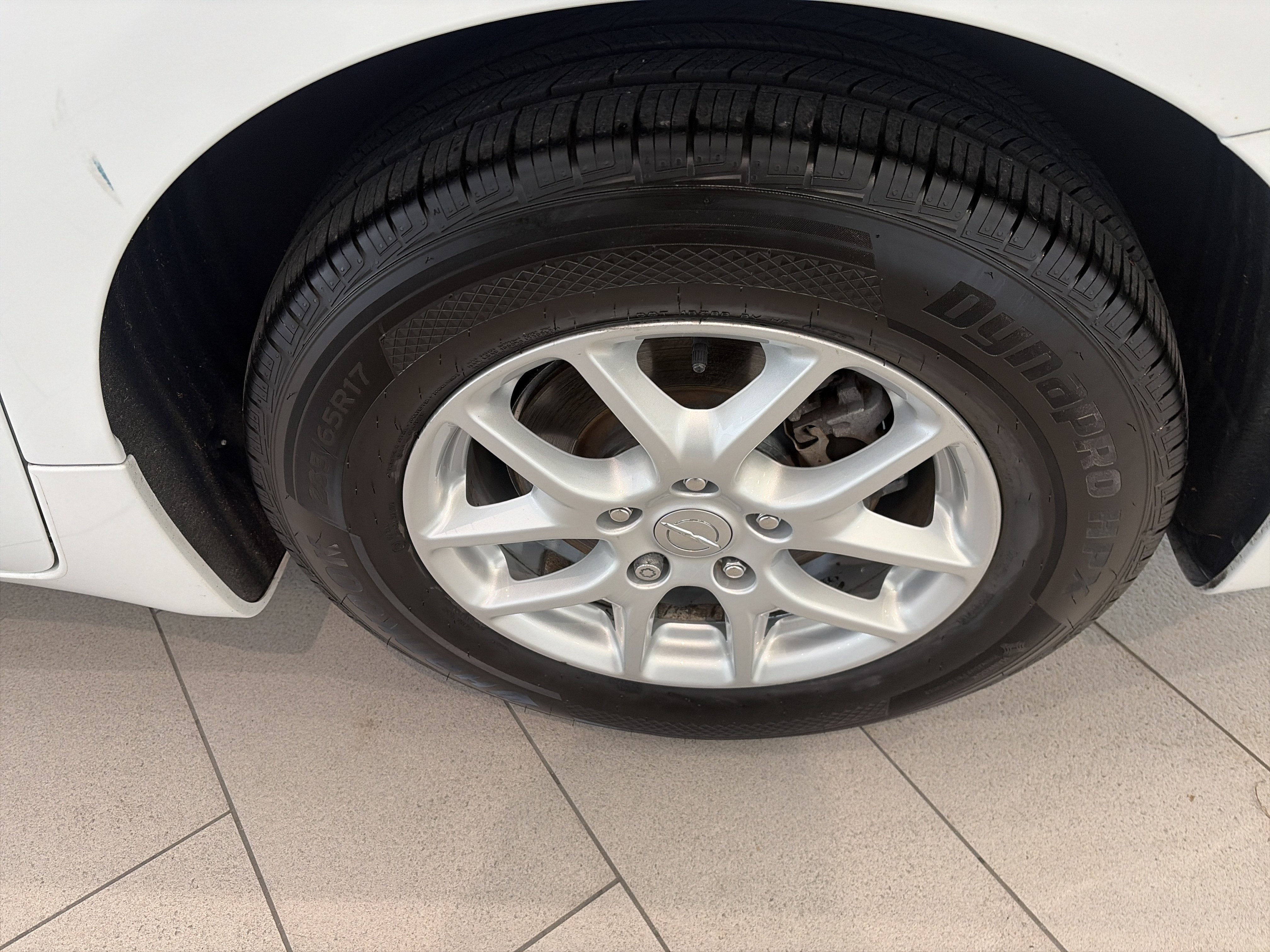Used 2017 Chrysler Pacifica LX FWD image 8