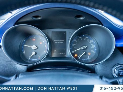 Used 2021 Toyota C-HR XLE image 7